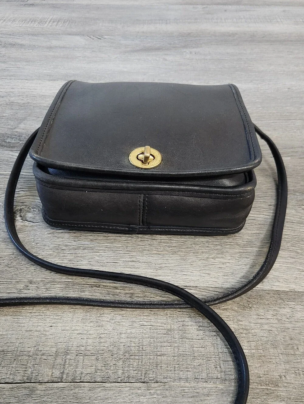 Vintage Coach Black Leather‎ Crossbody Bag